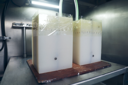 vacuum-cast-mold-qye9dfi8hjegk0e35t9j8tyx63hxo07iuhasd632zm